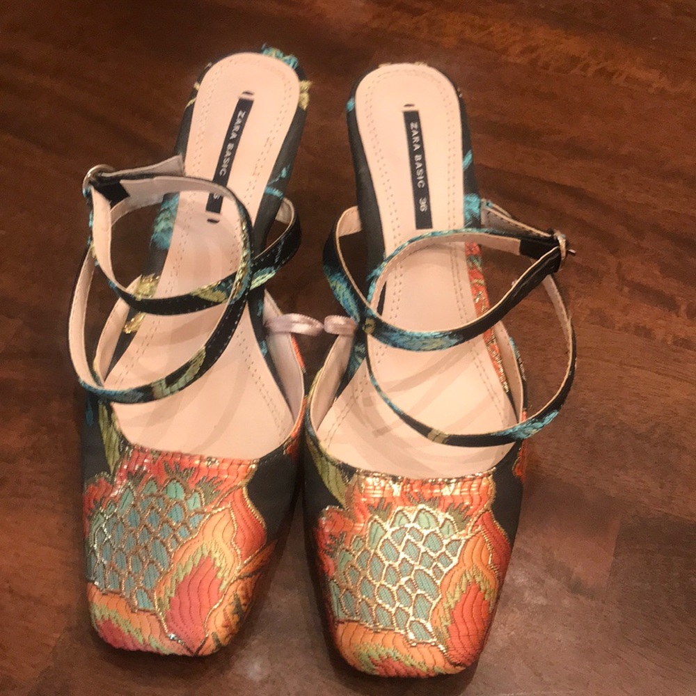 Zara Basic - image 1